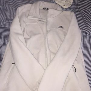 Women’s North Face fleece!
